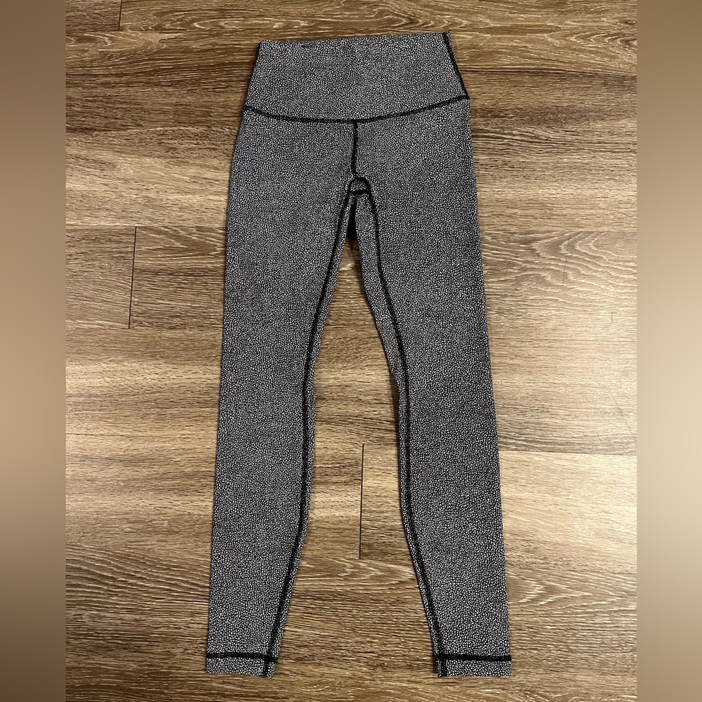 Lululemon Wunder Under Hi-Rise Tight 28" Chakra Print Alpine White Black Size 4